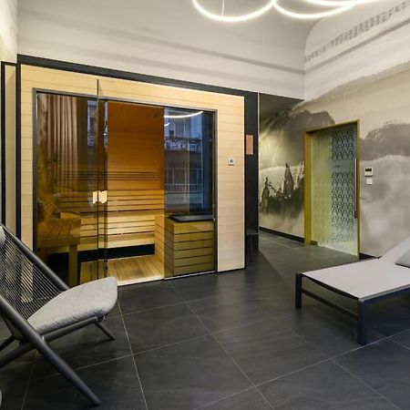 2Budapest Eye-Freegym And Sauna Luxury Home Exterior photo